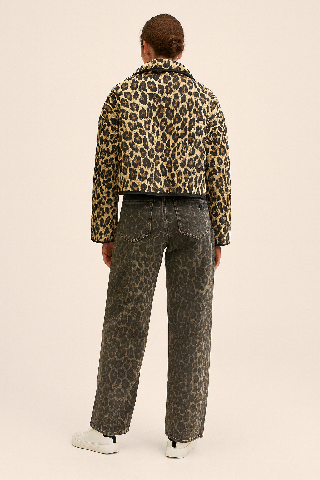 Straight Leg Hose - Leo Tiana