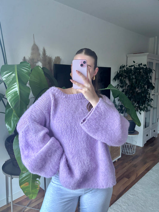 Fluffy Heaven Sweater – Flieder Edition