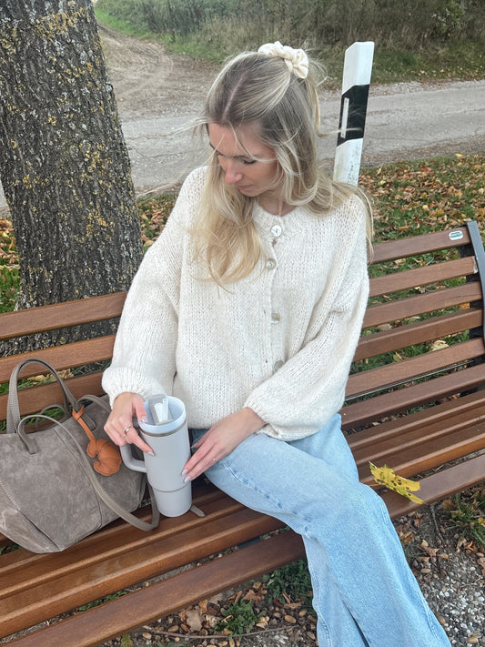 Oversize cozy cloud Knit Cardigan - creme