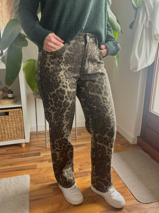 Straight Leg Hose - Leo Tiana