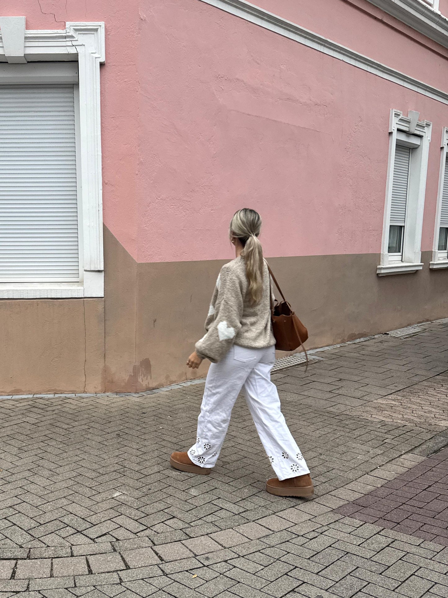 Oversize Pullover Herz Paula - Taupe