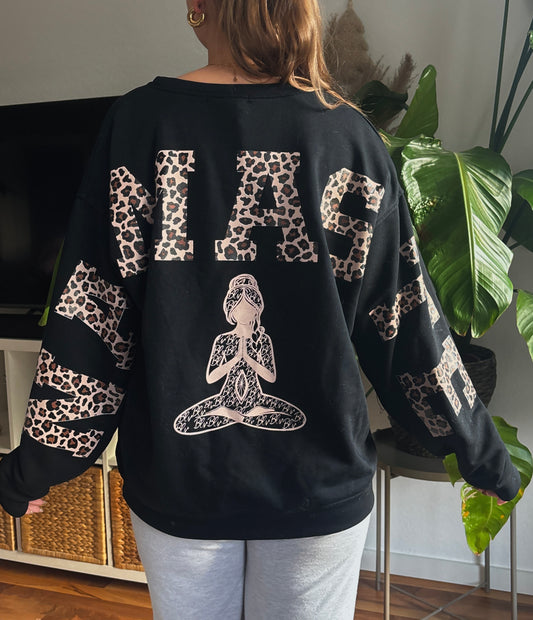 Leo Namasté Sweater - schwarz