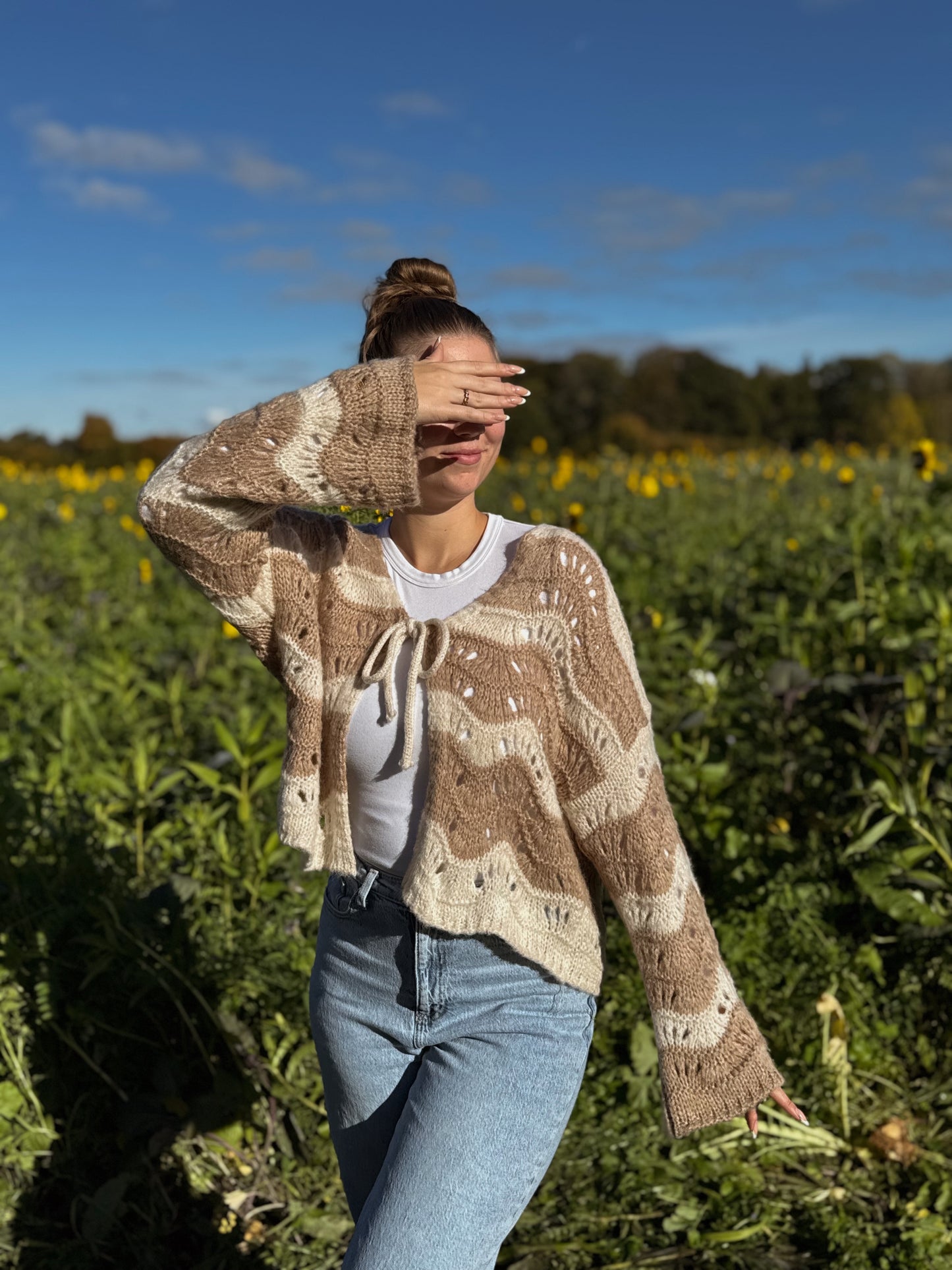 Bow Wave Knit Cardigan - beige
