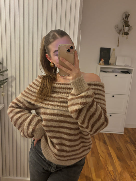 Off-Shoulder Pullover Cinnamon Roll - beige/braun