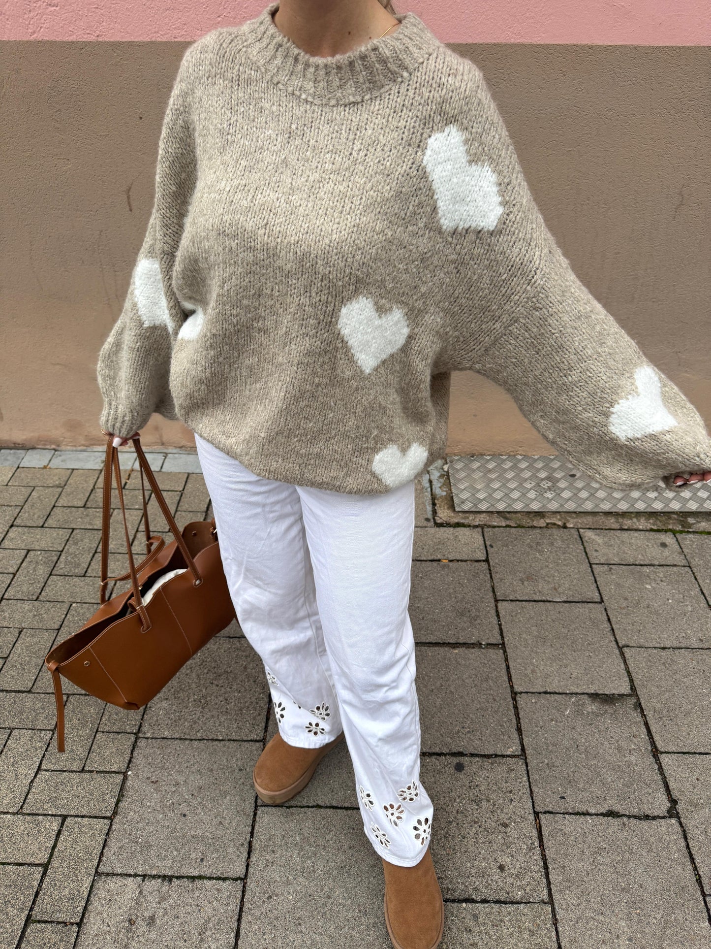 Oversize Pullover Herz Paula - Taupe