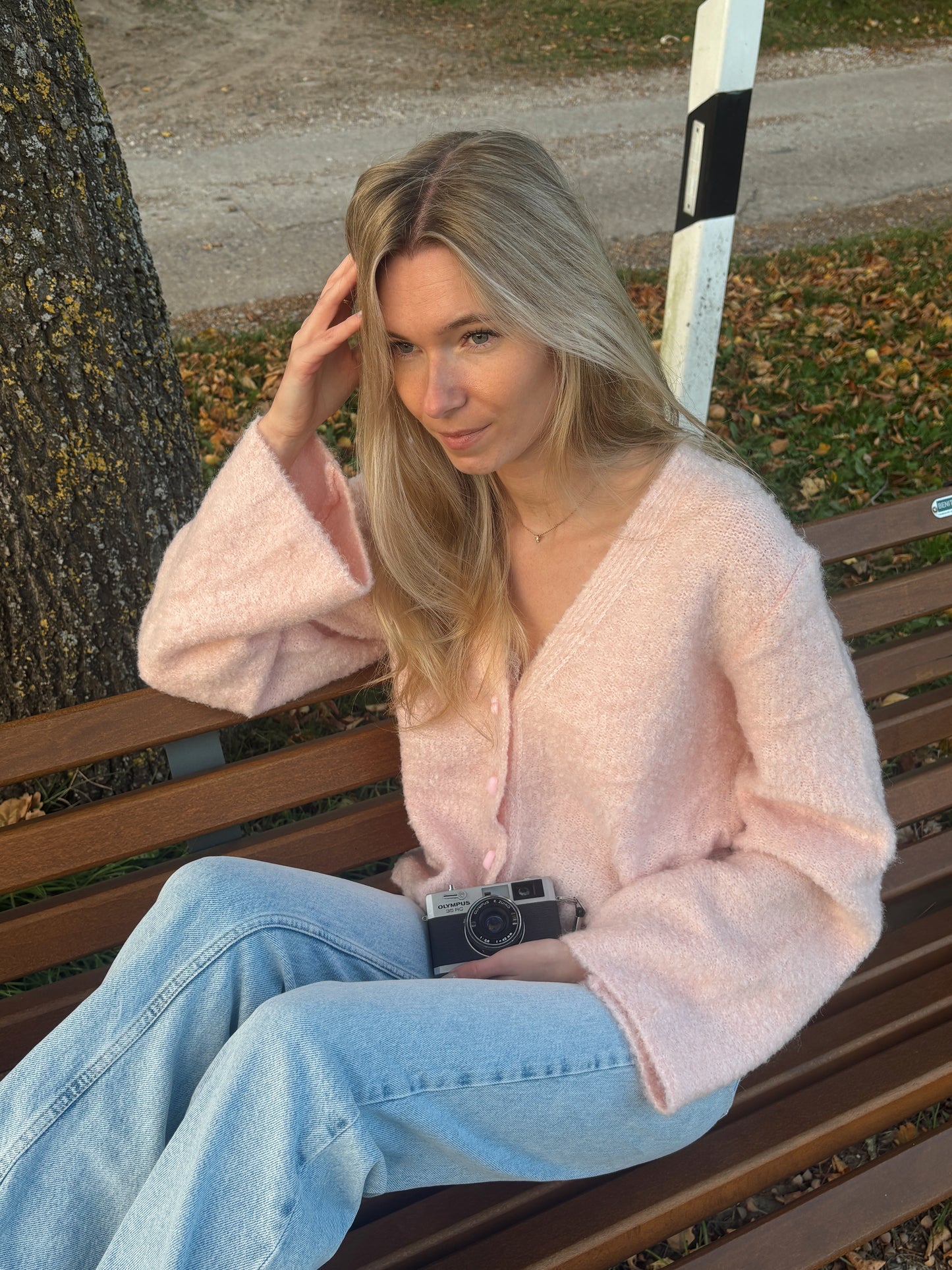 Cardigan mit Knöpfen - Strawberry Milk